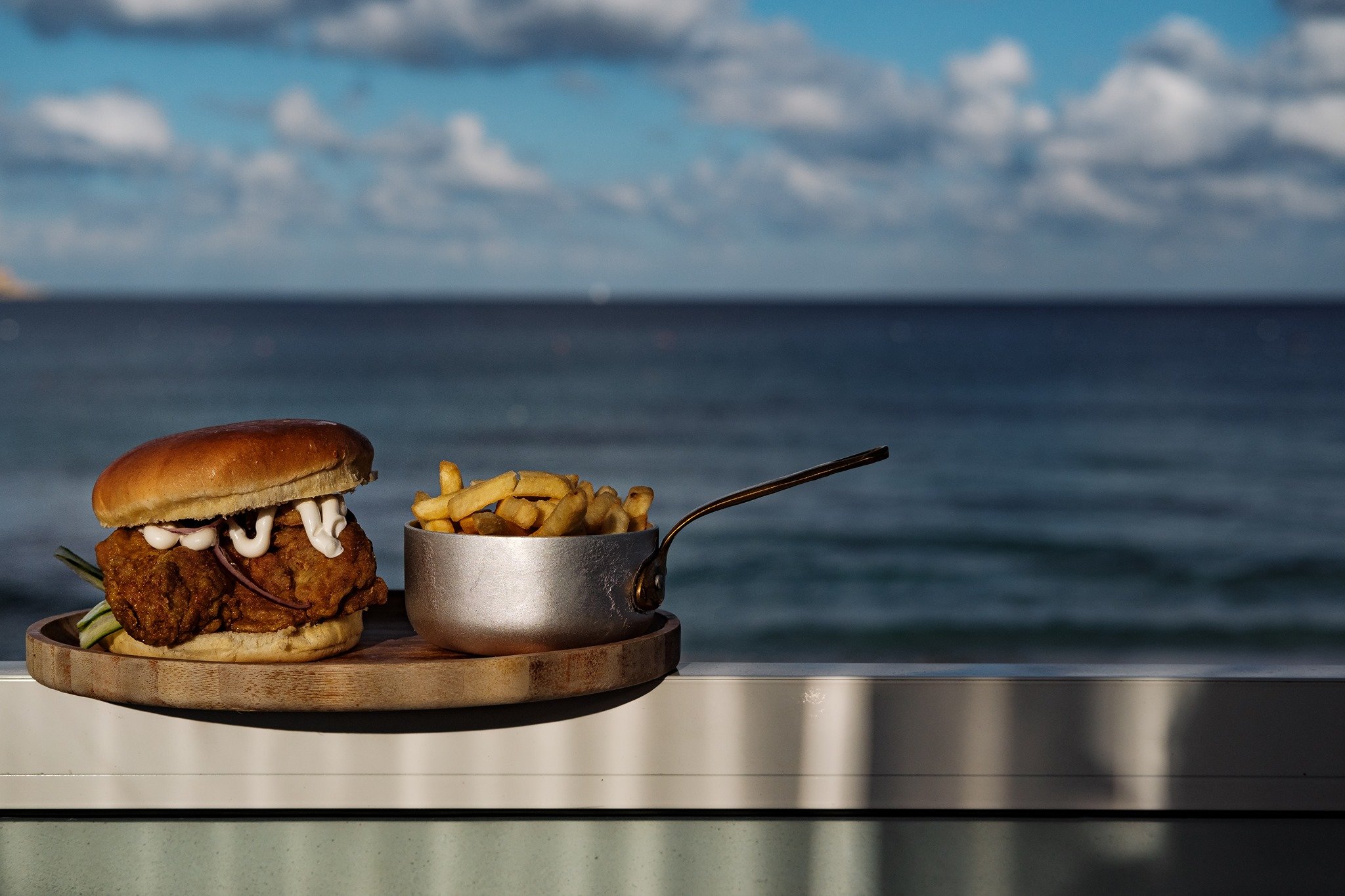 Best Burgers in Malta - Il Pirata Mellieha Bay