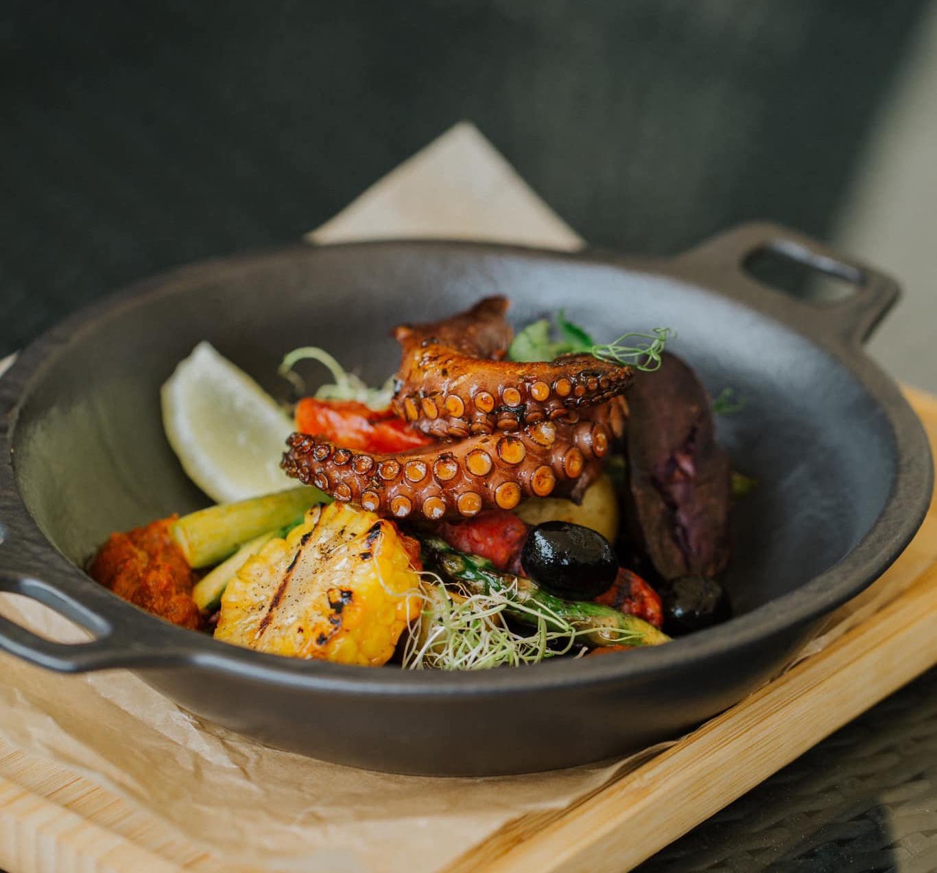 Carré Bar & Lounge - restaurants in Vilnius with a view