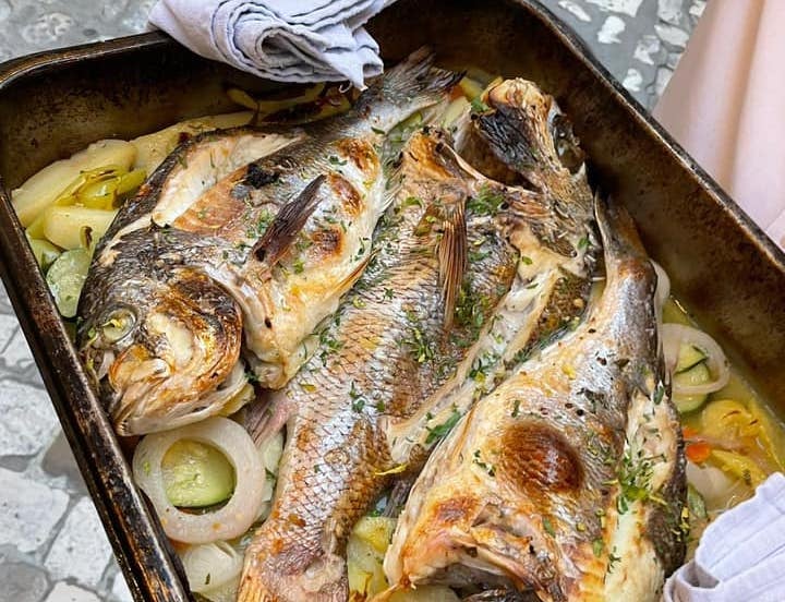 Restaurant Queen Teuta - Seafood restaurants in Trogir