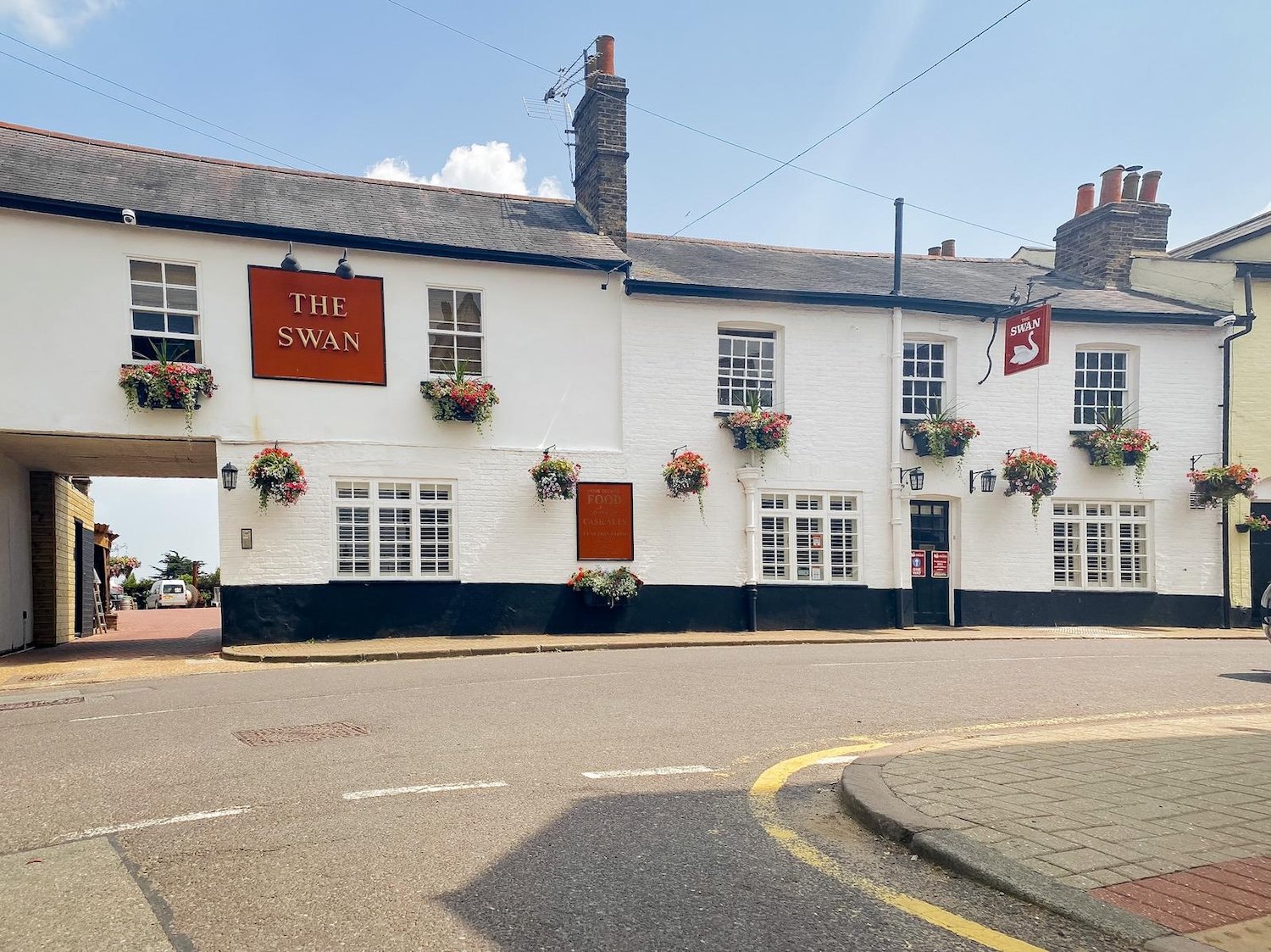 The Swan - the best fish and chips in England 